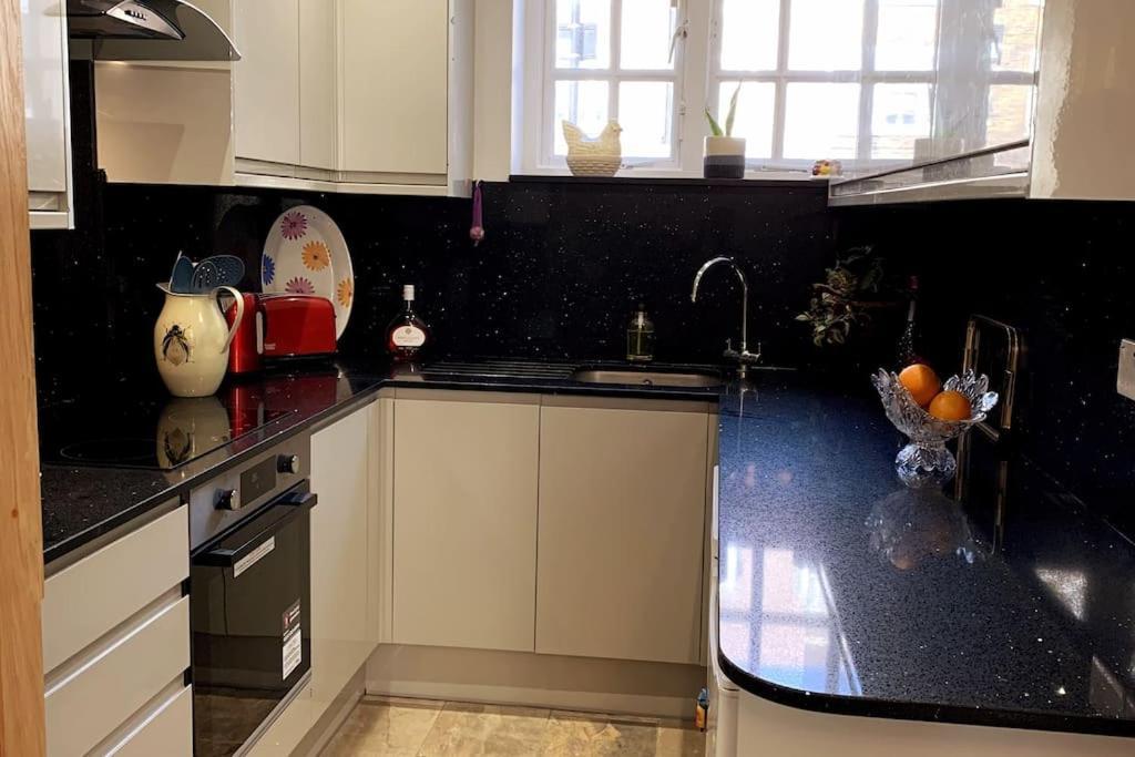 Stylish And Cosy 3 Bedroom Appartment Londyn Zewnętrze zdjęcie